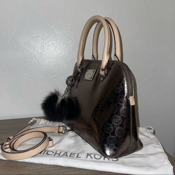Michael Kors Cindy Nickel MD Dome Satchel - Picture 4 of 7